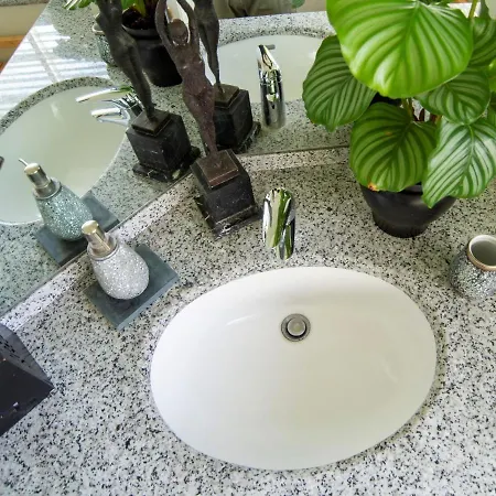 My Place - Navigli * Mediolan